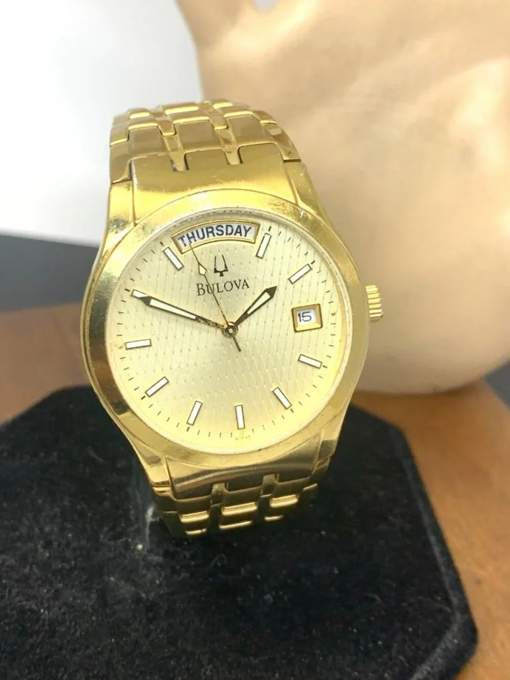 Bulova Men's Watch 97C48 Quartz Gold Dial Day Date Stainless Steel 36mm